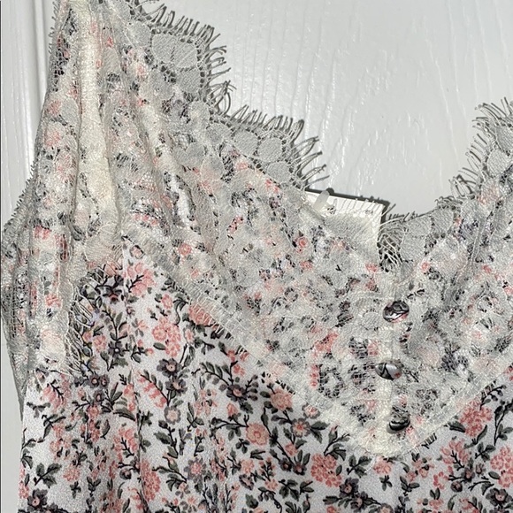 Floral Lace Silk Dress - Picture 3 of 3